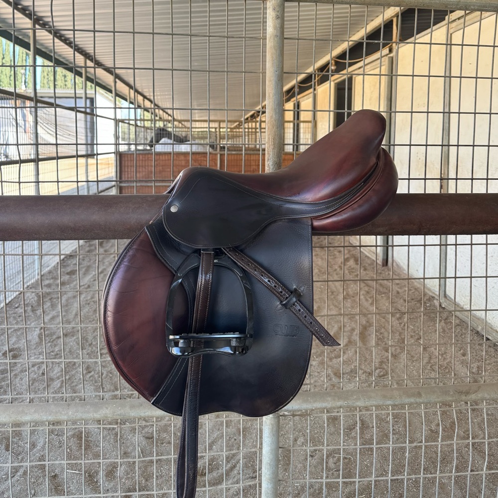 CWD SEO2 17.5 | Brown Leather Horse Saddle | English Jumping Saddle